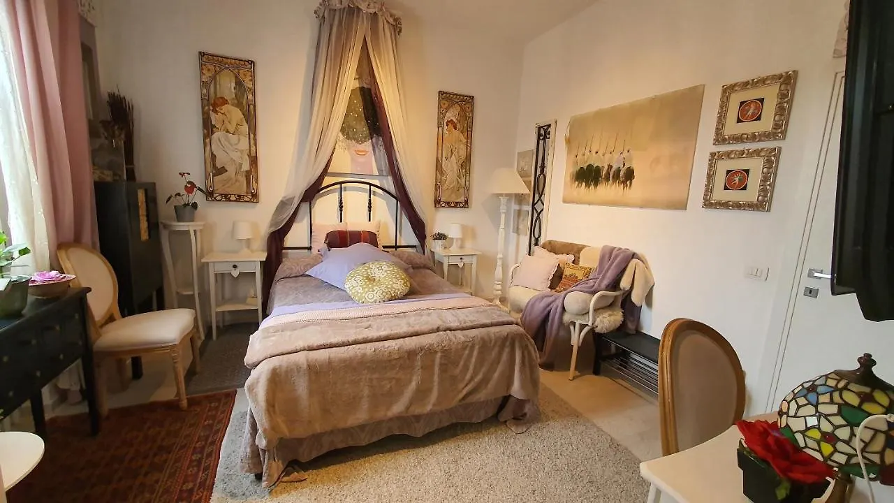 Suite In House.. Firenze Italien