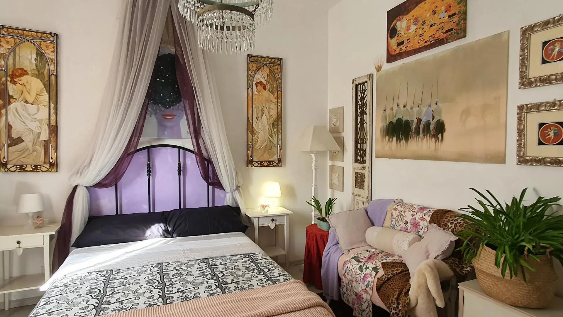 Suite In House.. Florence 0*,  Italy