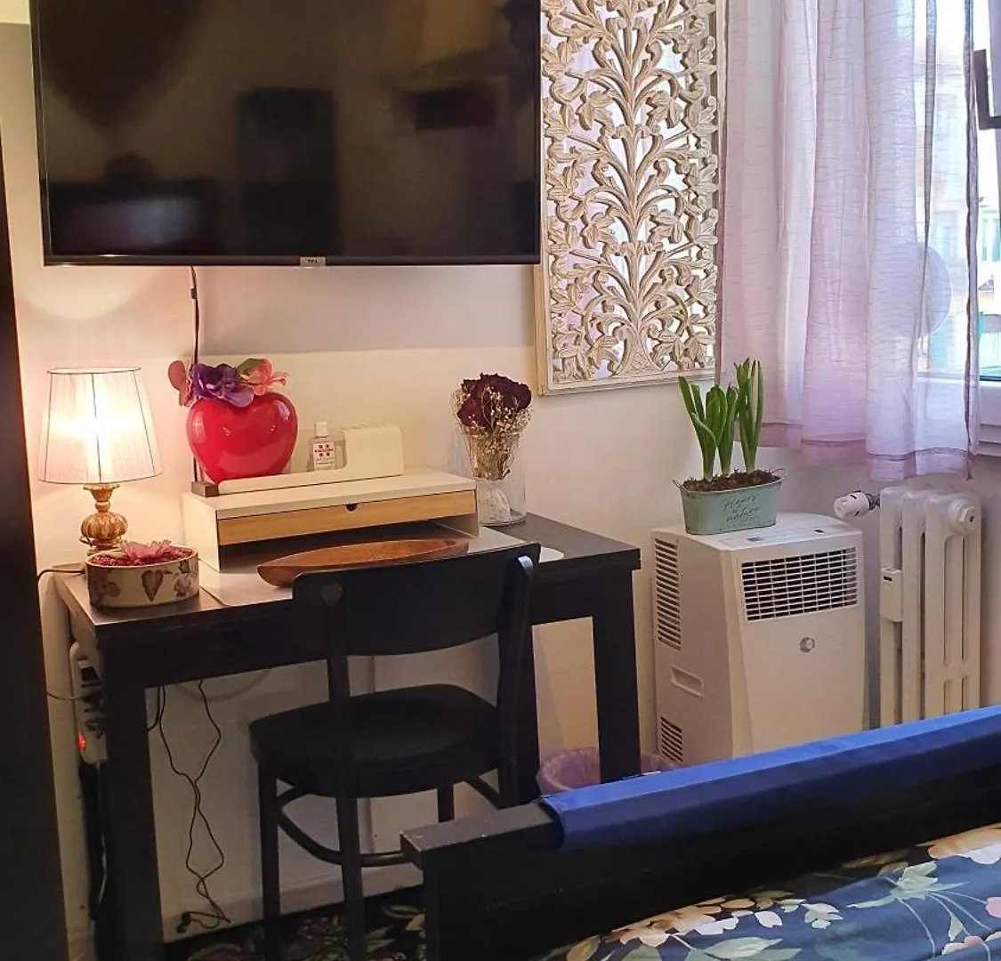 Suite In House.. Florence 0*,